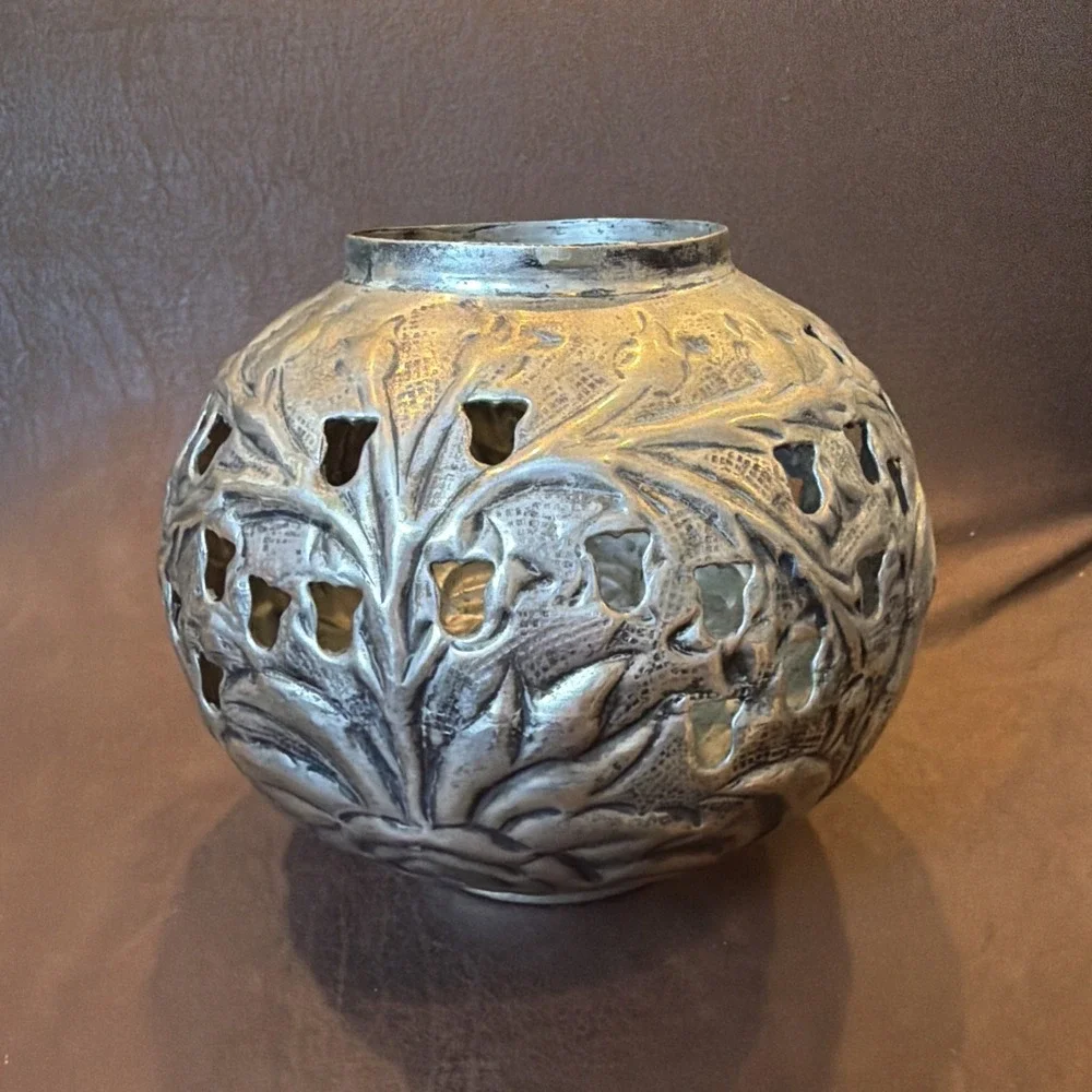Seasons Fitz and Floyd Silver Tone Pierced Metal Candle Holder Vase